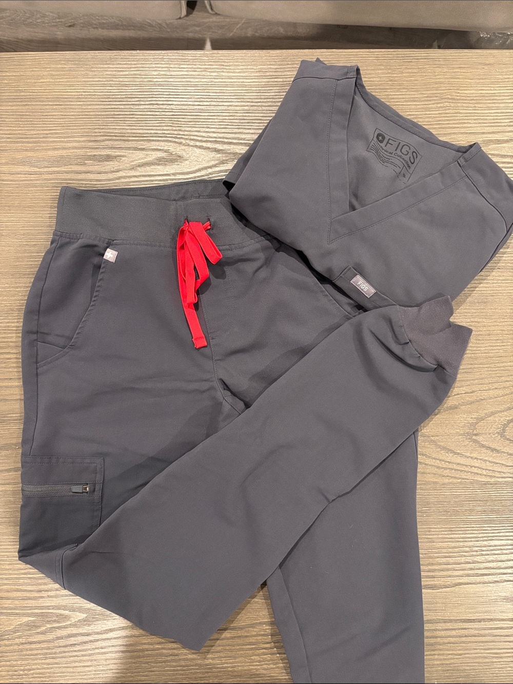 FIGS Charcoal Scrub Set XS Caterina Top XXS Tall Zamora Joggers